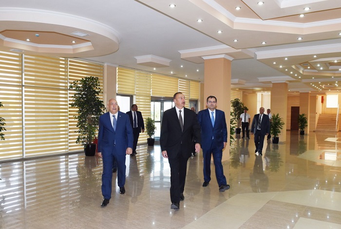 Ilham Aliyev inspiziert Olympia-Sportkomplex in Ismailli nach Rekonstruktion